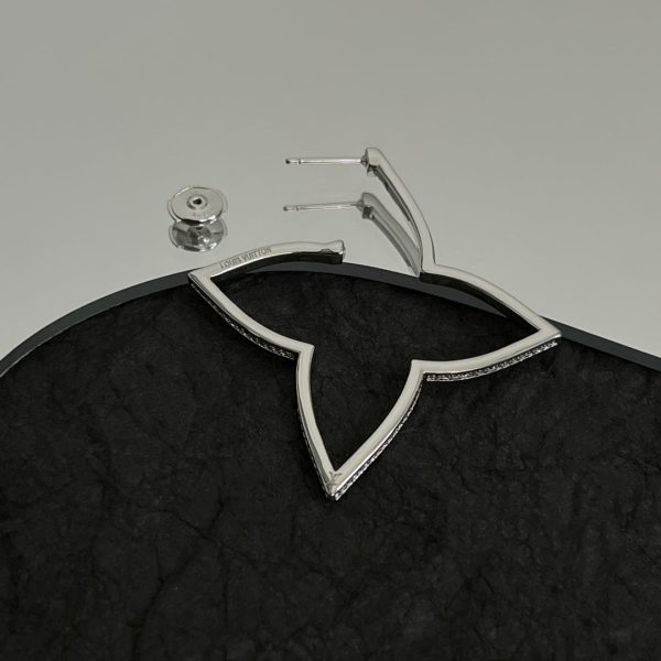 18K Louis Debuts Blossom Earrings - 图片 6