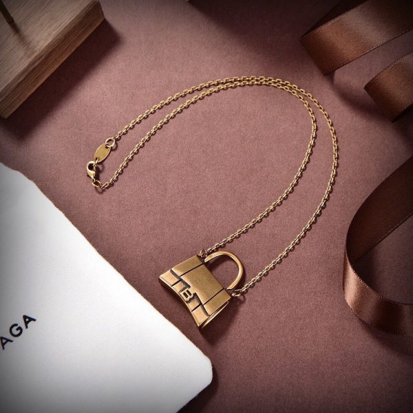 18K BB Hourglass Bag Necklace - Image 8