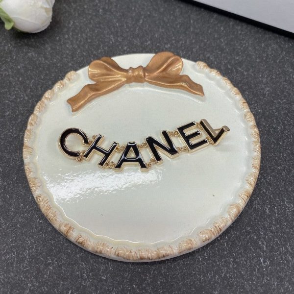 18K CC Letter Brooch - 图片 5