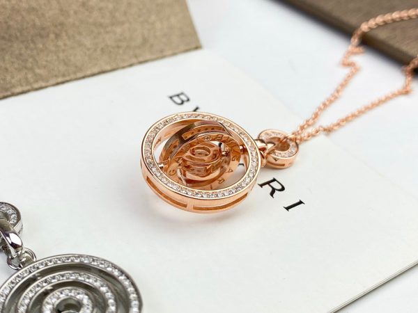 18K BV Cerchi Astrale Diamond Necklace - Image 7