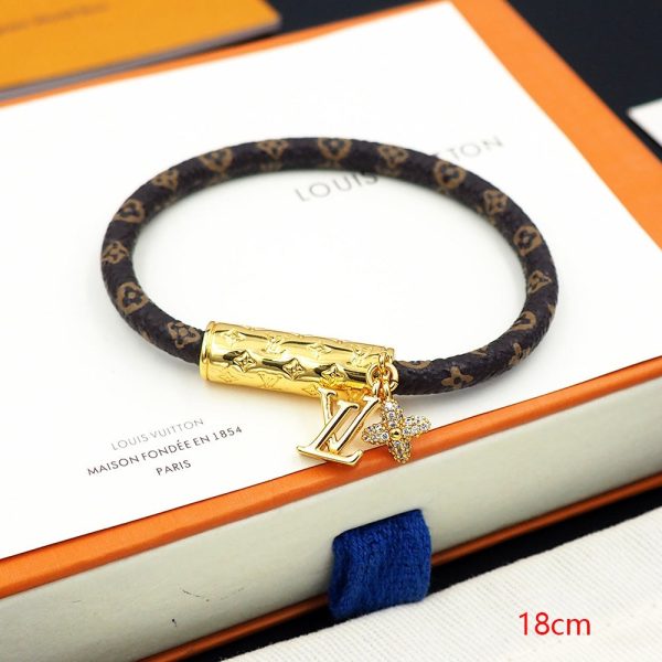 18K Louis Push Bracelet - Image 7
