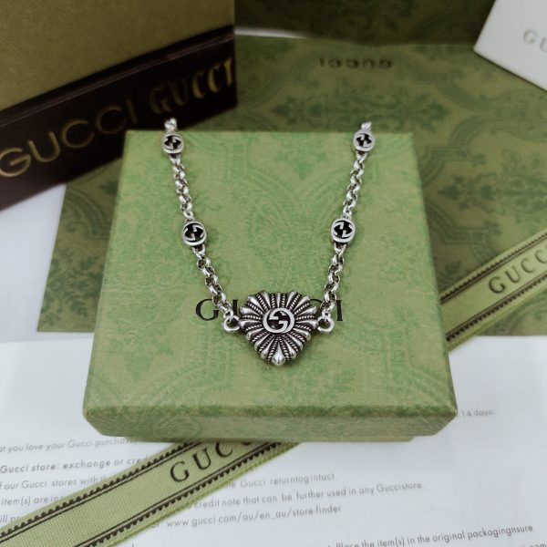 Double G Interlocking G Heart Necklace - Image 3