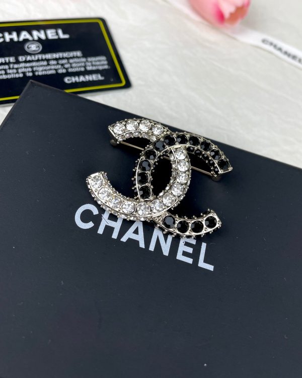18K CC Black & White Crystals Brooch - Image 8