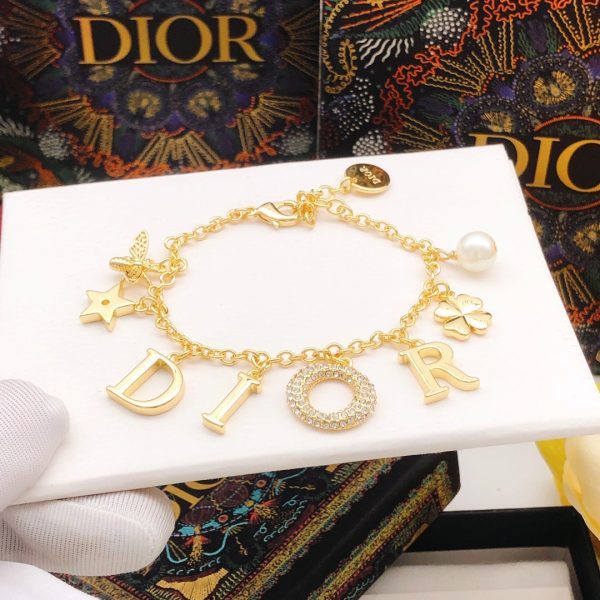 18K CD Script Diamond Bracelet - 图片 8
