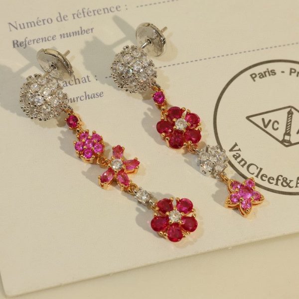 18K VCA Flower Diamond Earrings - 图片 3