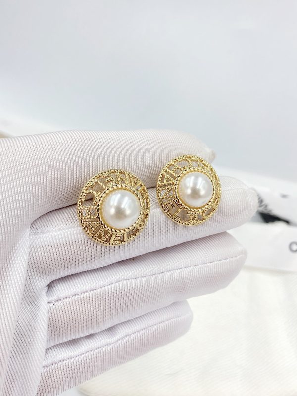 18K CC Pearl Round Earrings - 图片 6