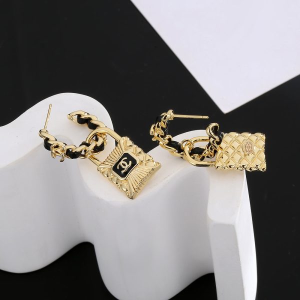 18K CC Lock Earrings - 图片 4