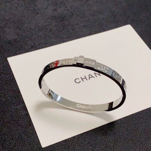 18K CC Diamond Bracelet - Image 3