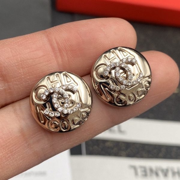 18K CC Circle Diamond Earrings - Image 7