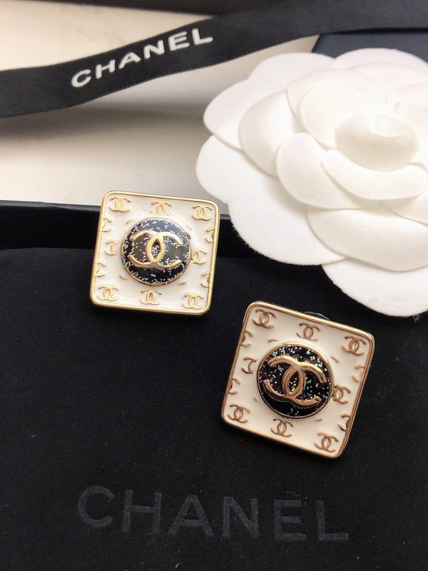 18K Vintage CC Earrings - Image 7