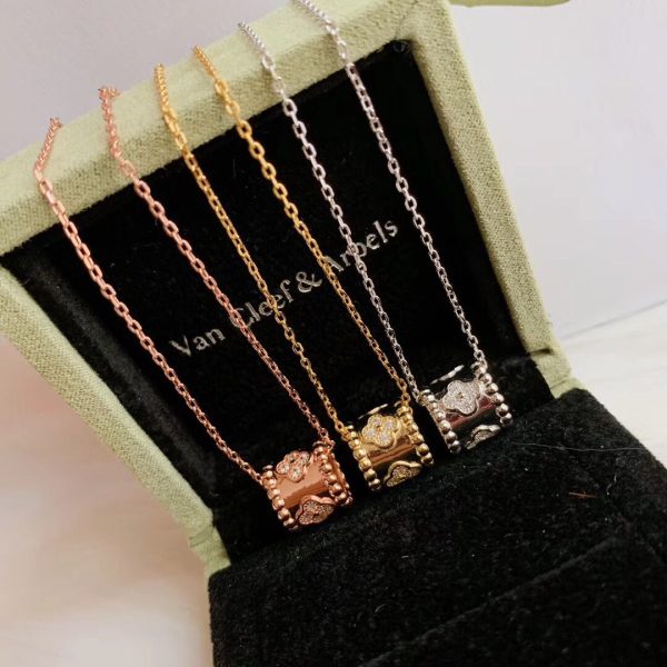 18K Yellow Gold Perlée Clovers Pendant Necklace - Image 5