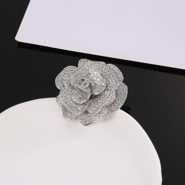 18K CC Camellia Diamonds Brooch - Image 7
