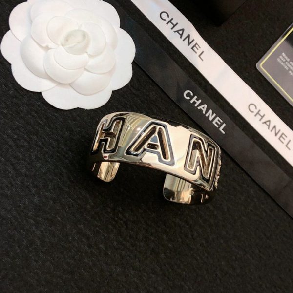 18K CC Black & White Cuff Bracelet - 图片 2