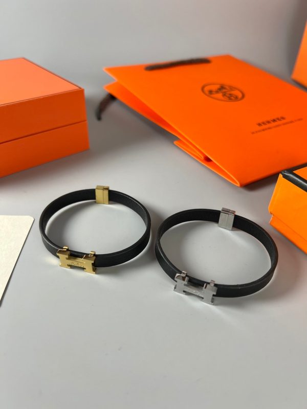 18K Belt Black H Bracelet - Image 7