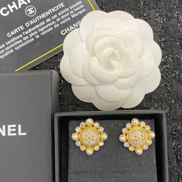 18K CC Pearls Earrings - Image 7