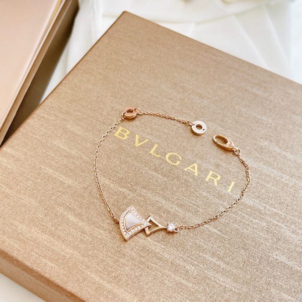 18K BV Divas' Dream Pearl Bracelet - Image 6
