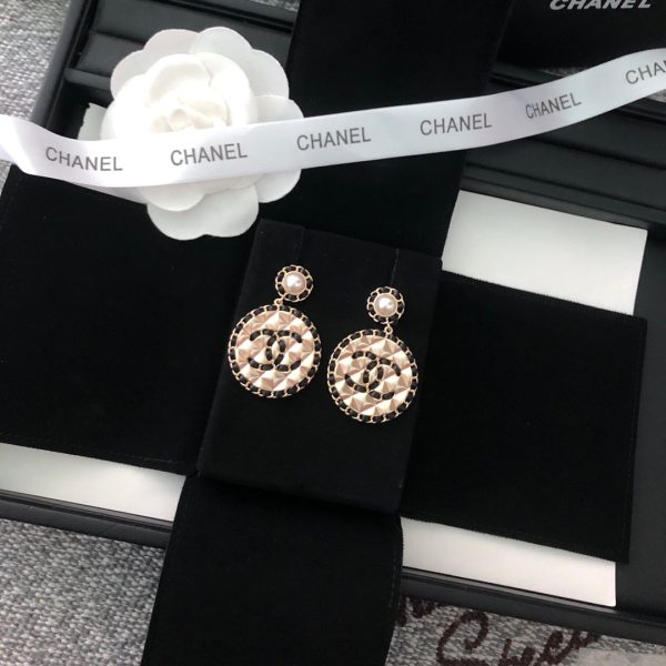 18K CC Leather Round Earrings - 图片 5