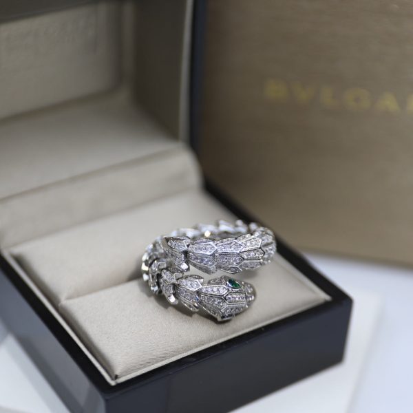 18K BV Serpenti Tubolari Ring - Image 9