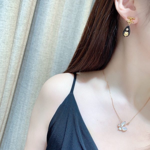 18K CC Camellia Pendant Earrings - Image 3