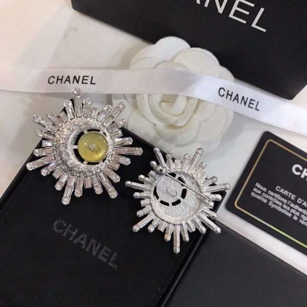 18K CC Crystal Brooch - Image 6