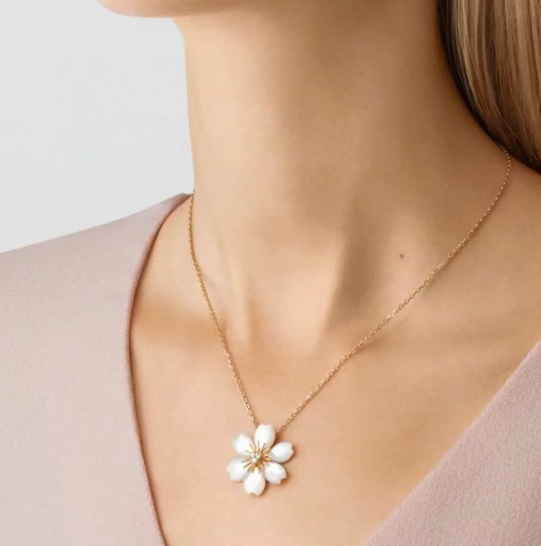 18K Rose De Noël Clip Pendant Necklace - Image 4