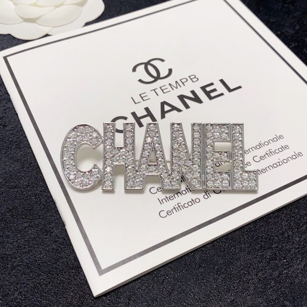 18K CC Crystals Letter Brooch - 图片 3