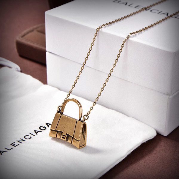 18K BB Hourglass Bag Necklace - Image 9
