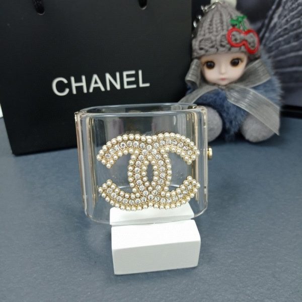 18K CC Transparent Pearl Logo Cuff Bracelet - 图片 7