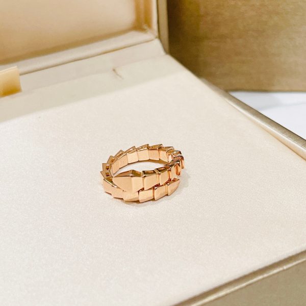 18K BV Serpenti Viper Ring - Image 10