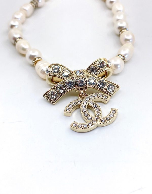 18K CC Bow Tie Diamonds Necklace - Image 7