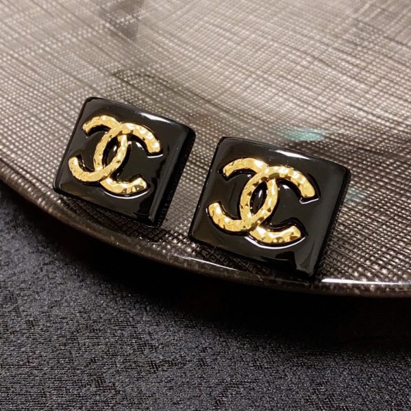 18K CC Black Resin Square Earrings - Image 8