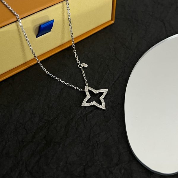 18K Louis Blossom Pendant Necklace - 图片 9