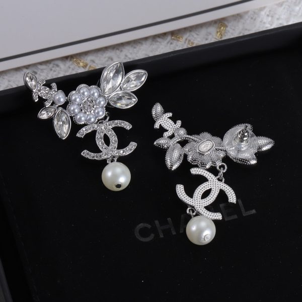 18K CC Flower Crystals Earrings - 图片 9