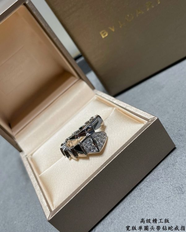 18K BV Serpenti Viper Head Diamond Ring - Image 9