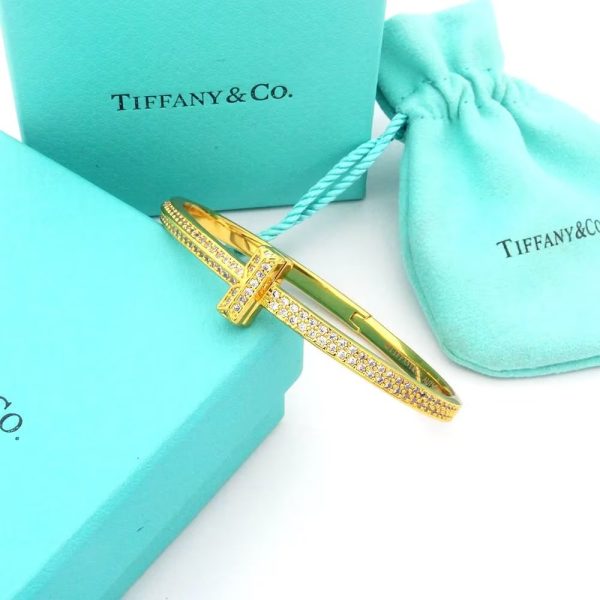 18K T1 Wide Diamond Bangle Bracelet - 图片 7