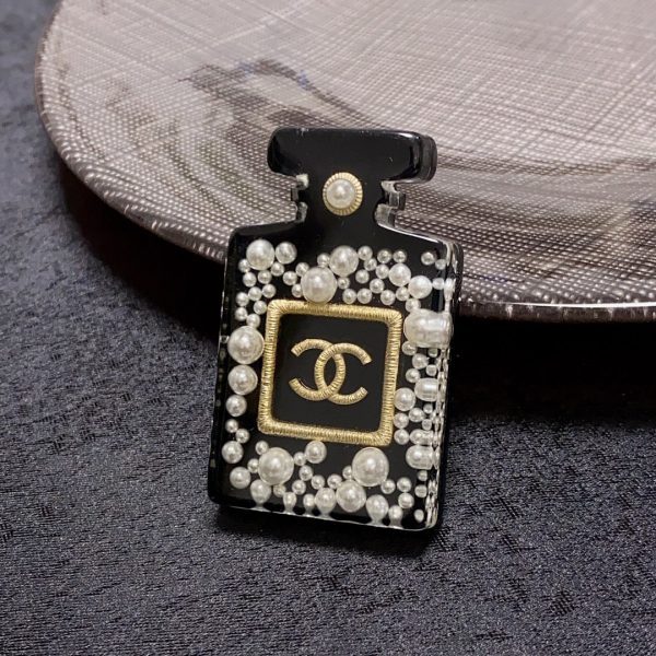 18K CC Bottle Brooch