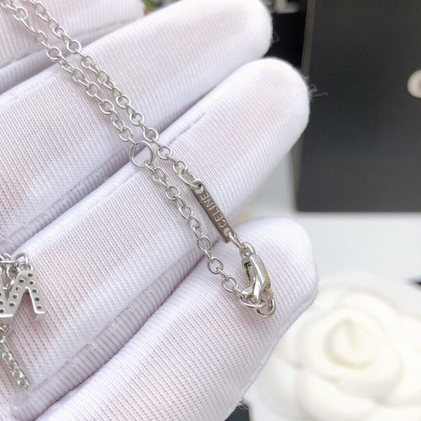 18K CE Script Necklace - 图片 7