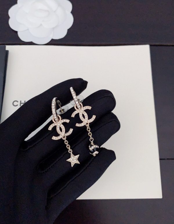 18K CC Pearl Long Pendant Earrings - 图片 7