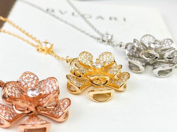 18K BV DIVAS' DREAM Necklace - Image 10