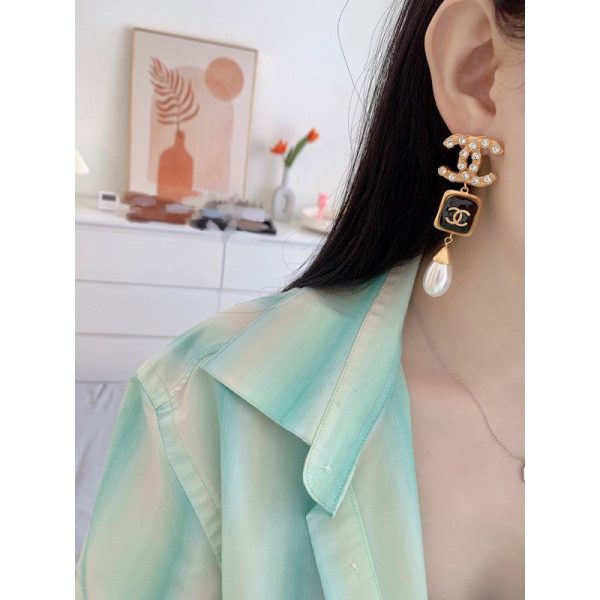 18K CC Long Pearl Pendant Earrings - 图片 5