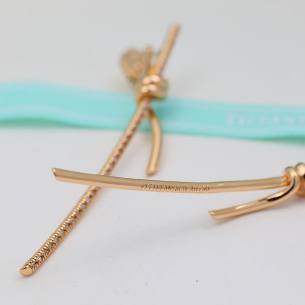 18K T Knot Drop Diamonds Earrings - 图片 4