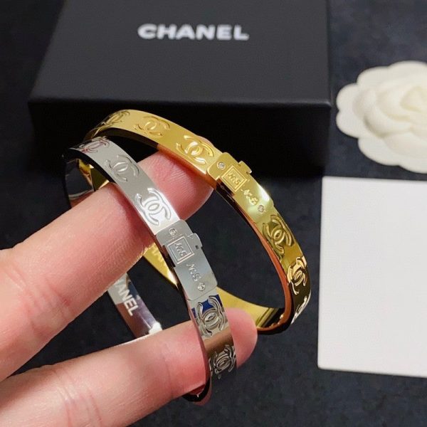 18K CC Diamond Bracelet - Image 8