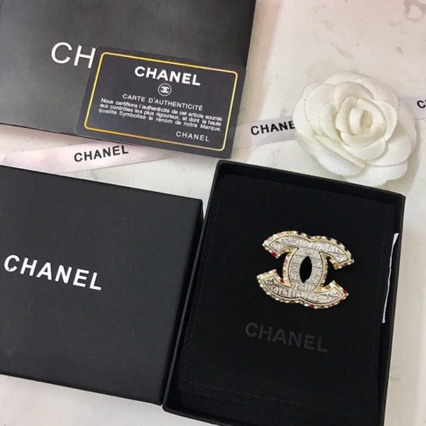 18K CC Diamonds Brooch - Image 8