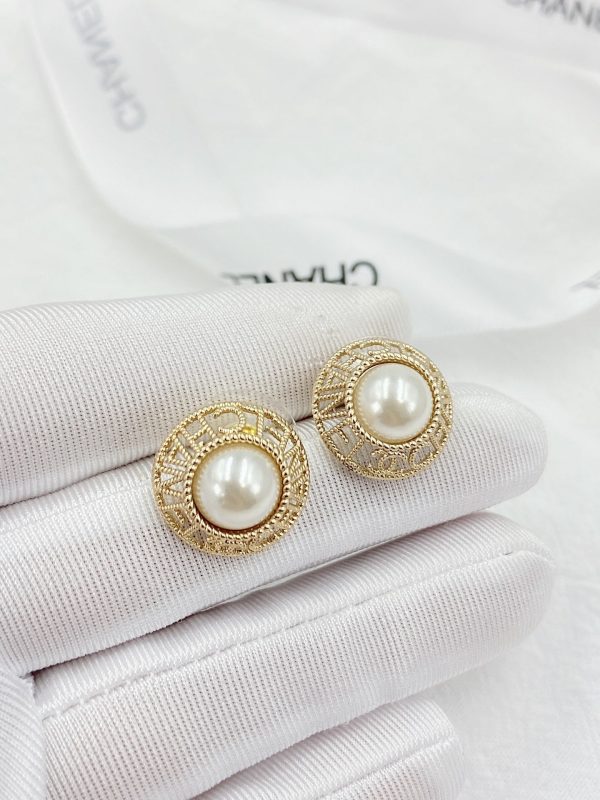 18K CC Pearl Round Earrings - 图片 8