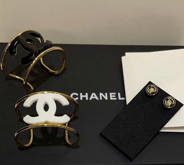 18K CC Black Logo Open Cuff Bracelet - Image 8
