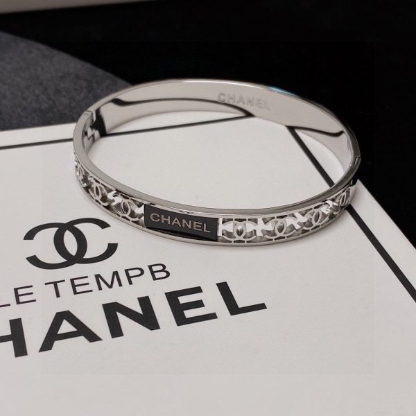 18K CC Hollow Bracelet - Image 8