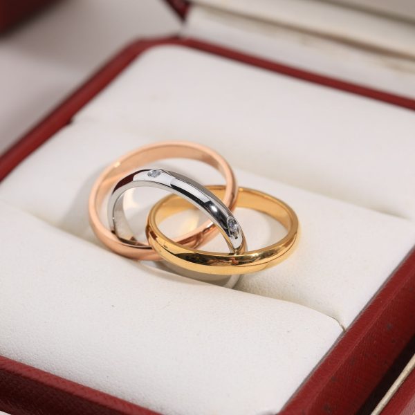 18K Trinity Five Diamonds Ring - Image 8