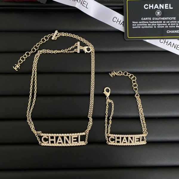 18K CC Letter Diamond Choker Necklace - 图片 8