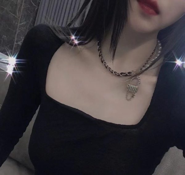18K CC Pearl Leather Bag Pendant Necklace - 图片 8