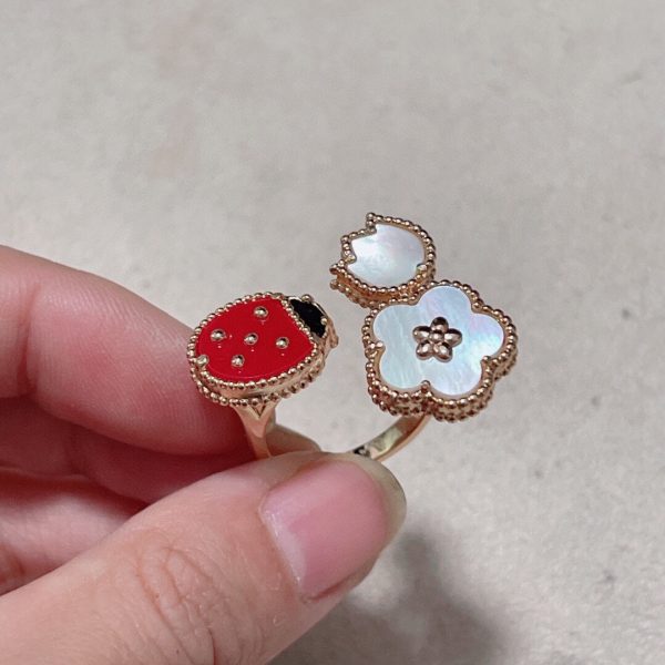 18K Lucky Spring Ring - 图片 3